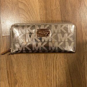 Michael Kors wallet